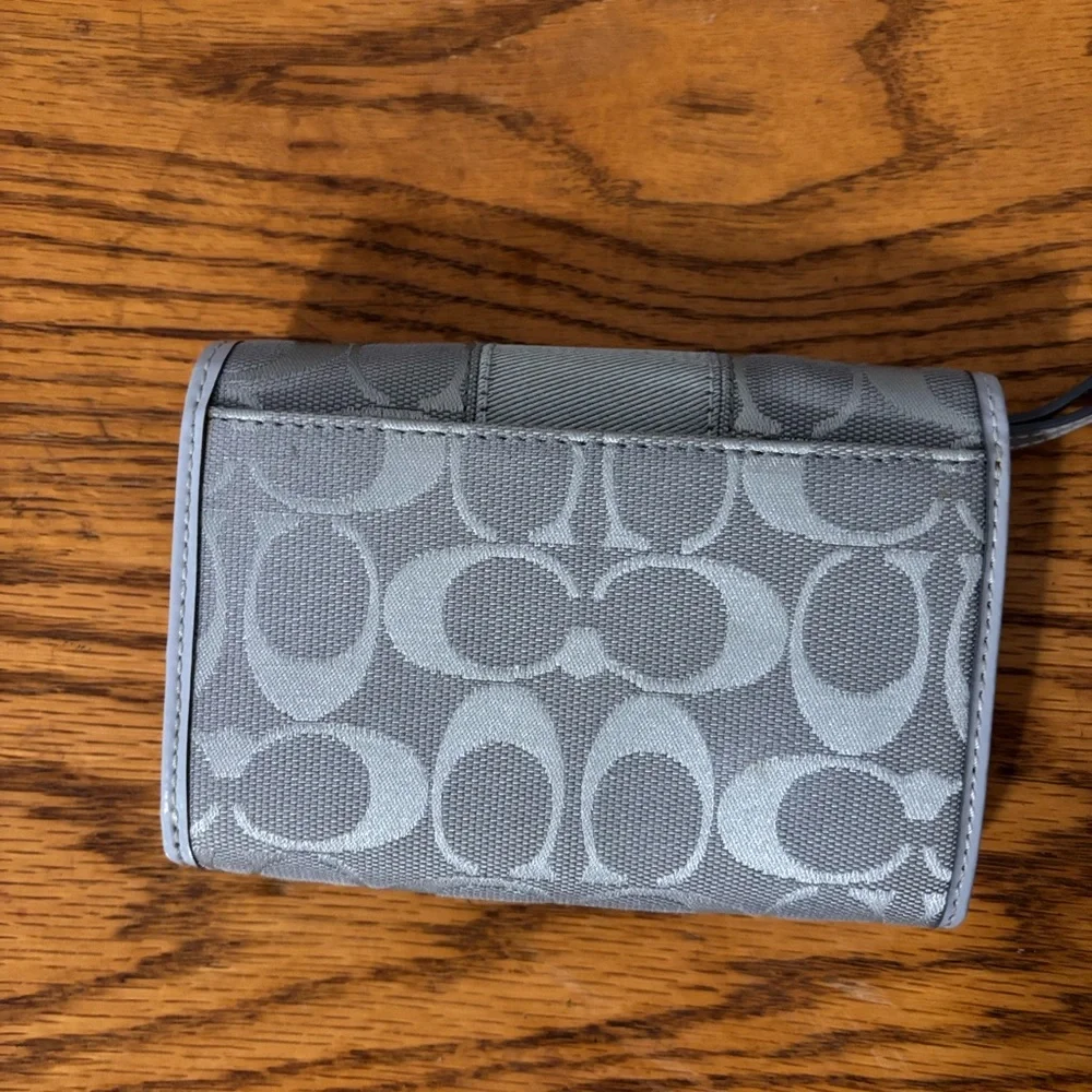 Classic Coach Penelope Canvas Wallet - Picture 4 of 7